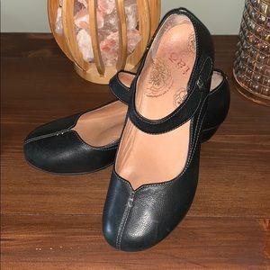 Taos black leather Mary Jane